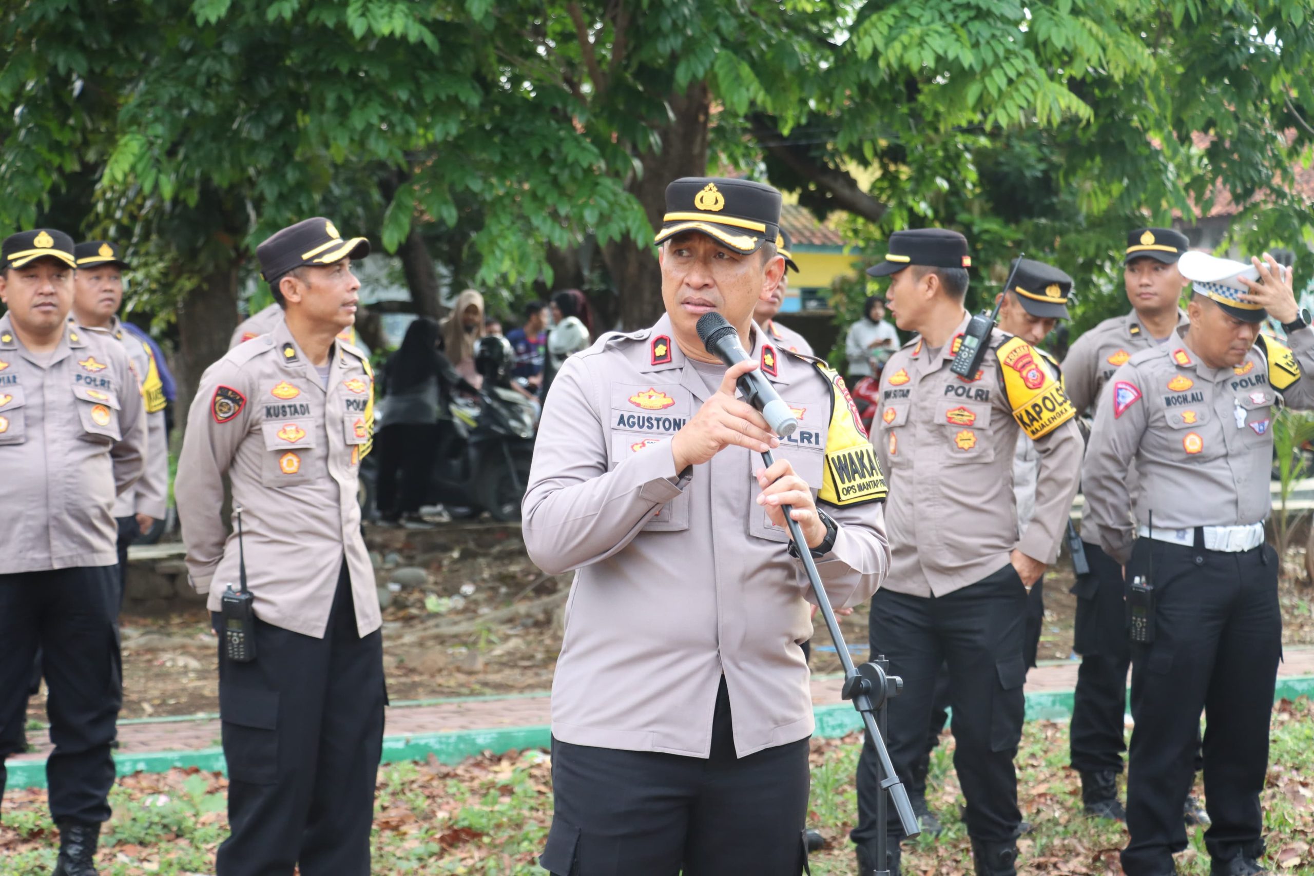 Wakapolres Majalengka Pimpin Apel Kesiapan Pengamanan Jalan Sehat dan Run-Walk Pilkada 2024